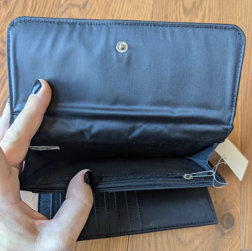 Embassy Trifold Wallet Black New with Tags Original Box